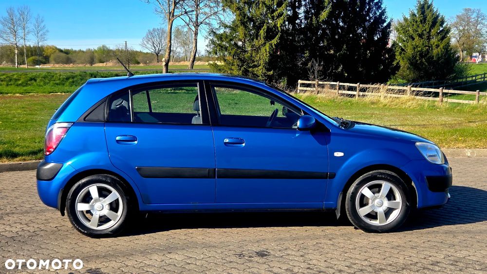 Kia Rio 1.4 Comfort - 5