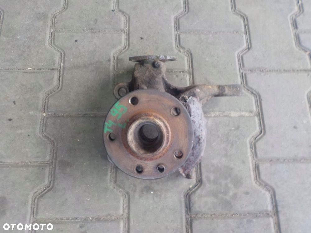 VW T4 90-95 PIASTA ZWROTNICA LEWA LEWY PRZÓD - 1