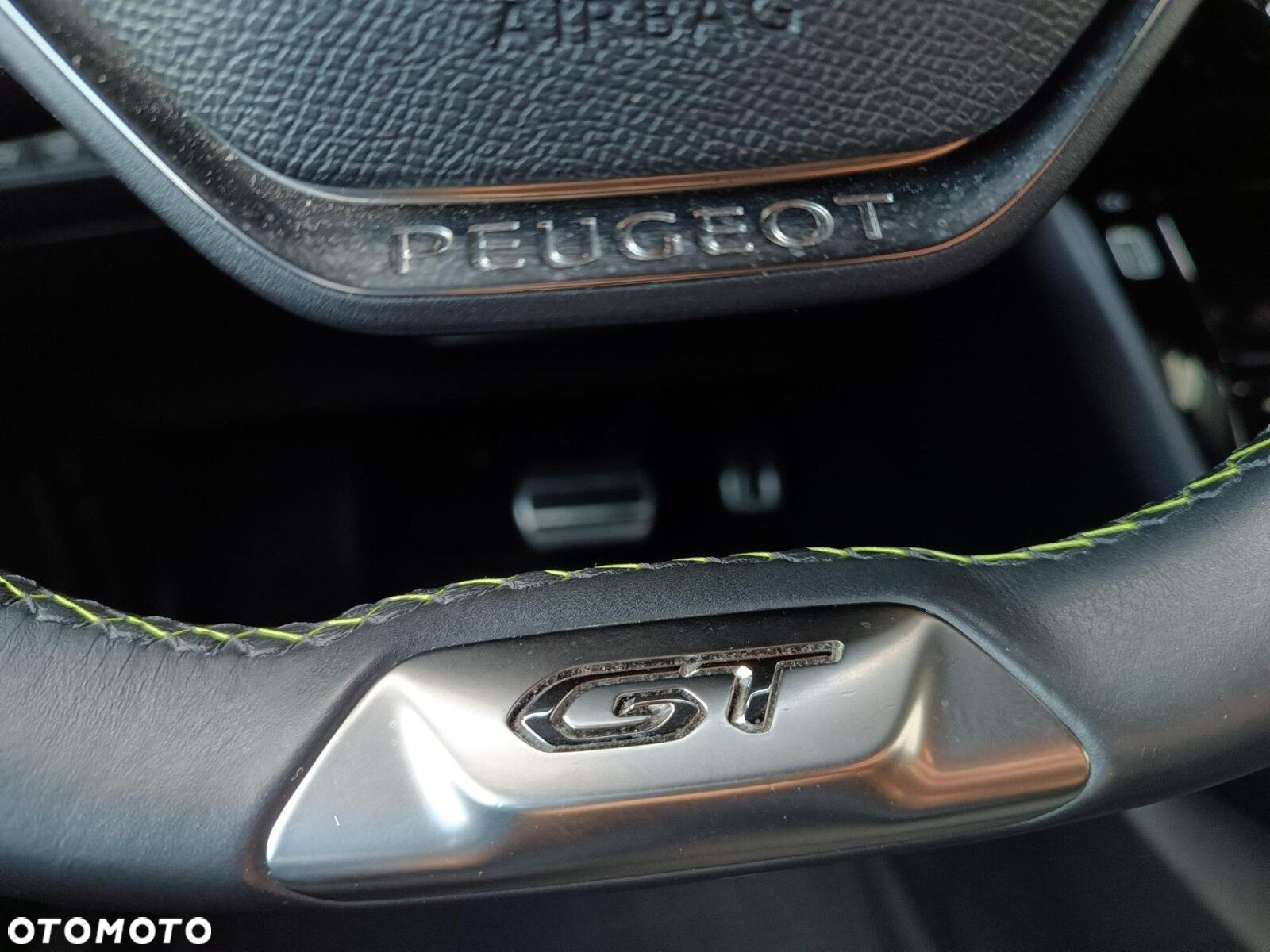 Peugeot 2008 1.2 PureTech GT Pack S&S EAT8 - 17