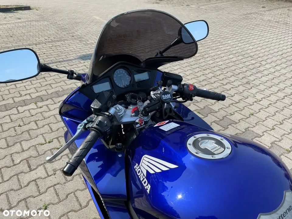 Honda VFR - 5