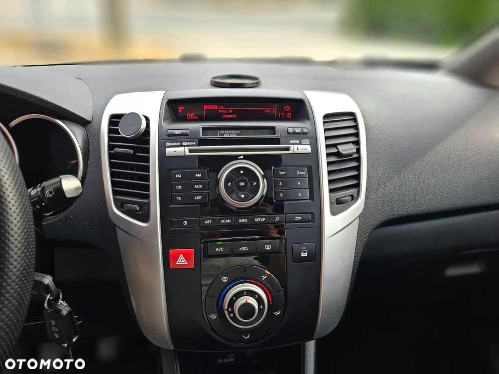 Kia Venga 1.4 CVVT ISG Vision - 13