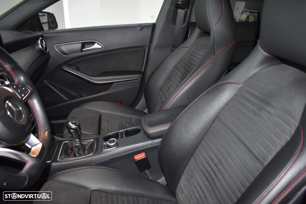 Mercedes-Benz CLA 180 - 21