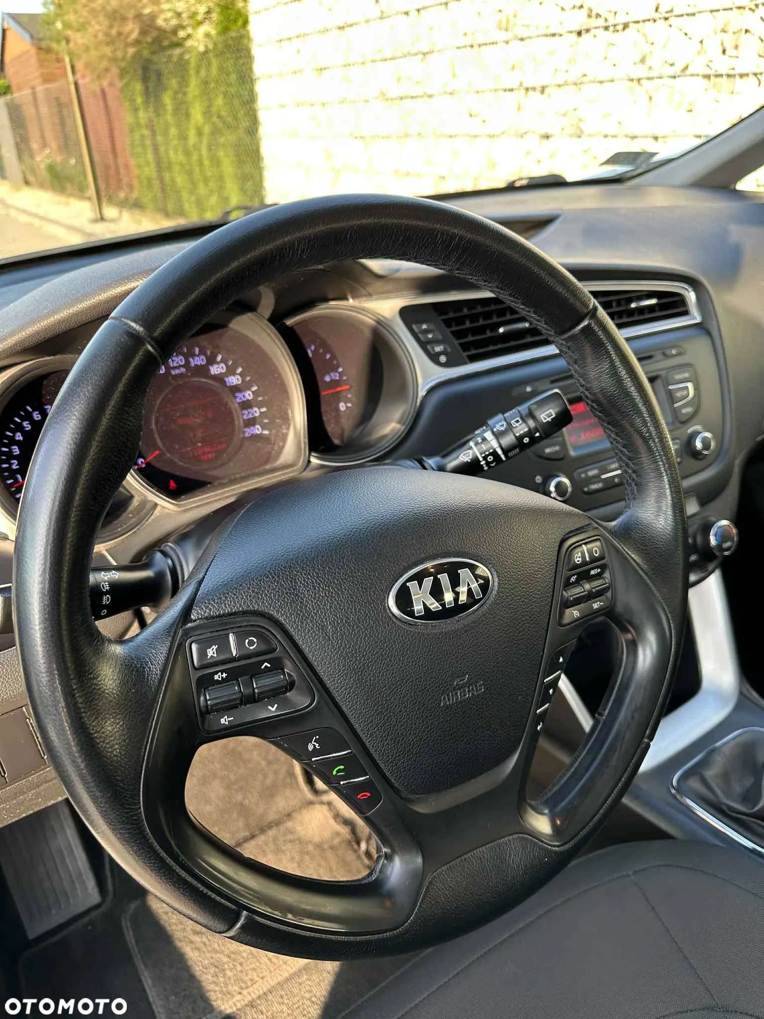 Kia Ceed Cee'd 1.6 GDI M - 4