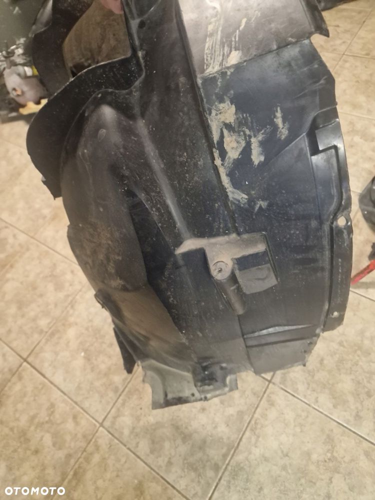 nadkole dacia duster ii 638407860r - 3