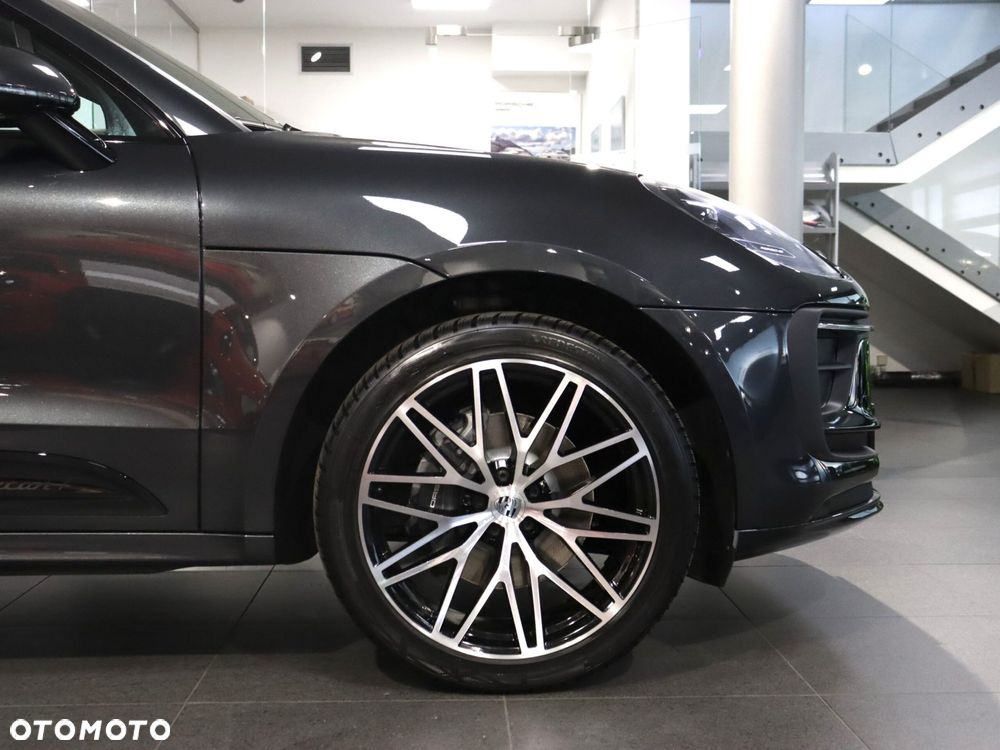 Porsche Macan T - 14