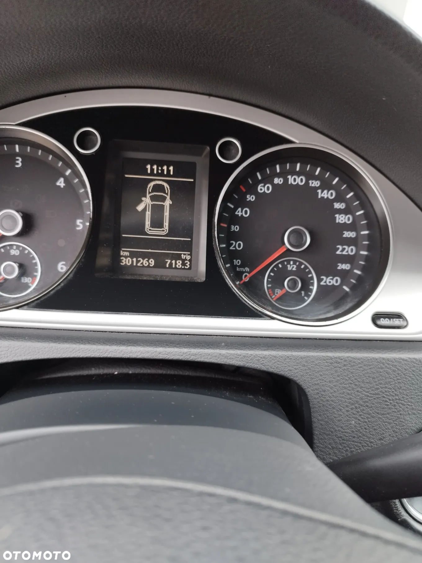 Volkswagen Passat 1.6 TDI Comfortline - 6