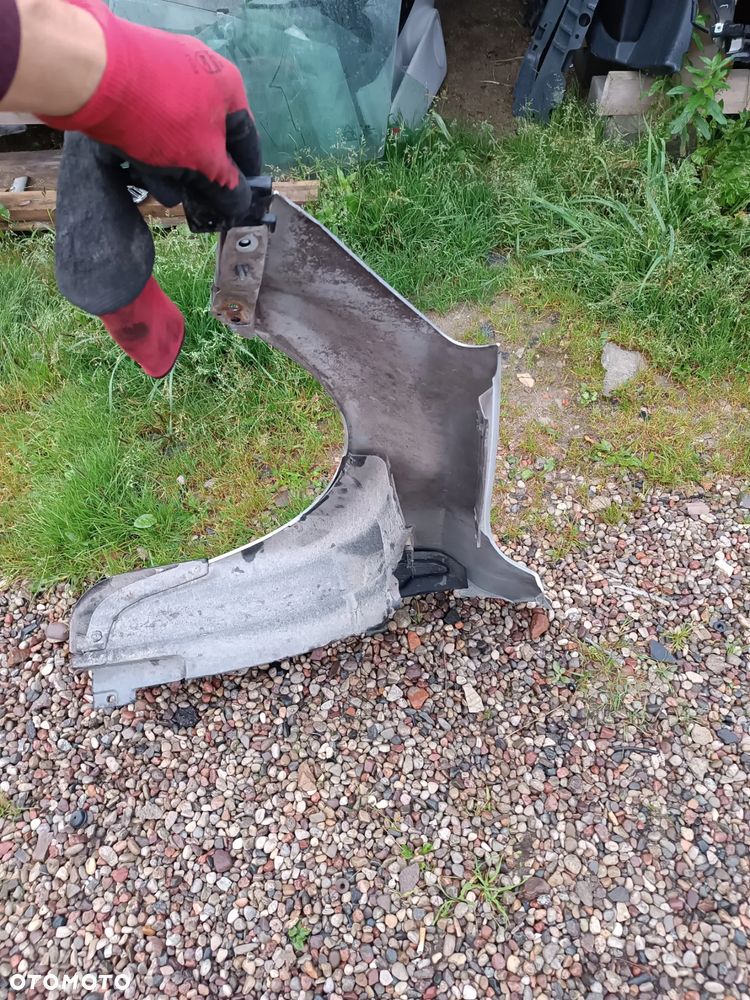 KIA CEED I 06-09 9S BŁOTNIK PRZEDNI PRAWY SREBRNY - 2