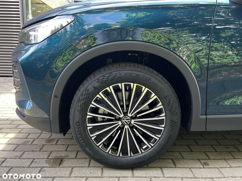 Volkswagen Tiguan - 6