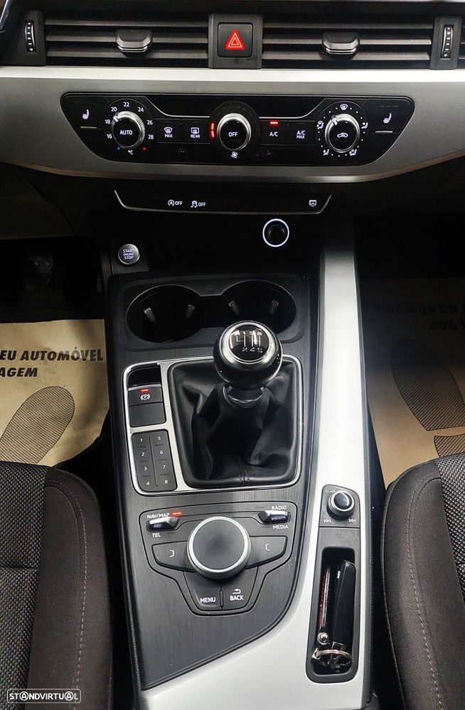 Audi A4 Avant 2.0 TDI Business Line - 17