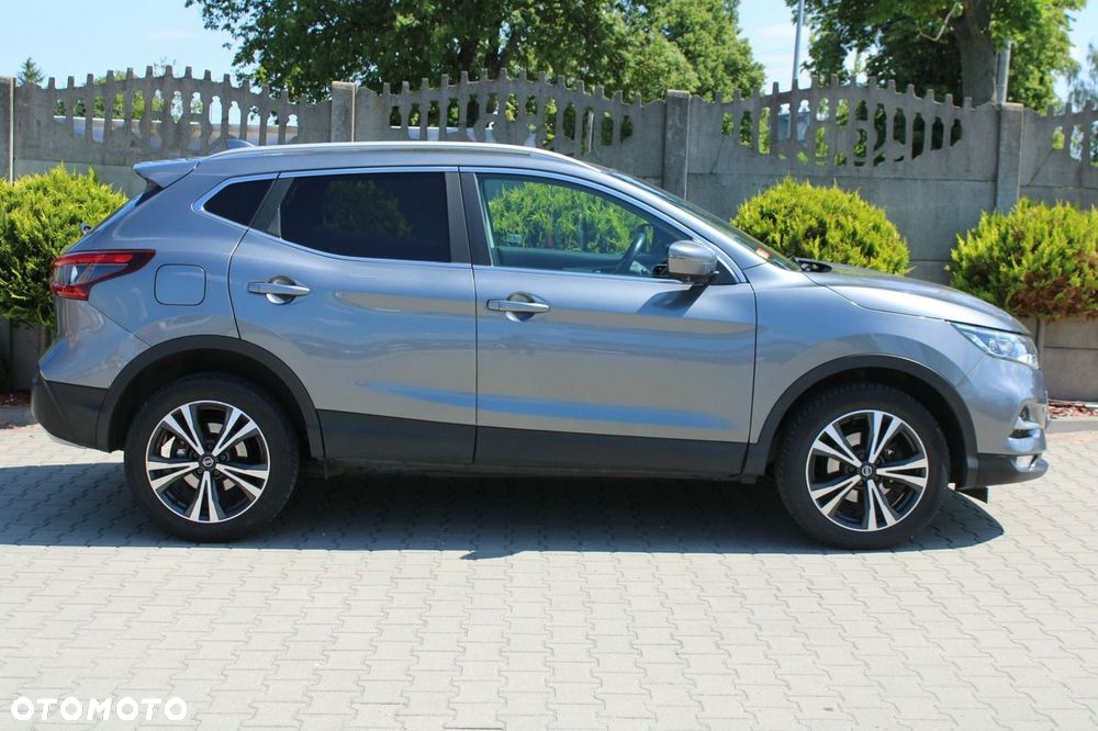 Nissan Qashqai 1.3 DIG-T N-Connecta EU6d - 6