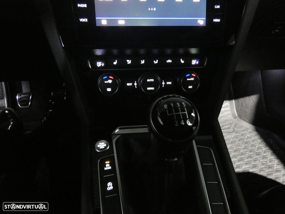 VW Arteon 2.0 TDI R-Line - 12