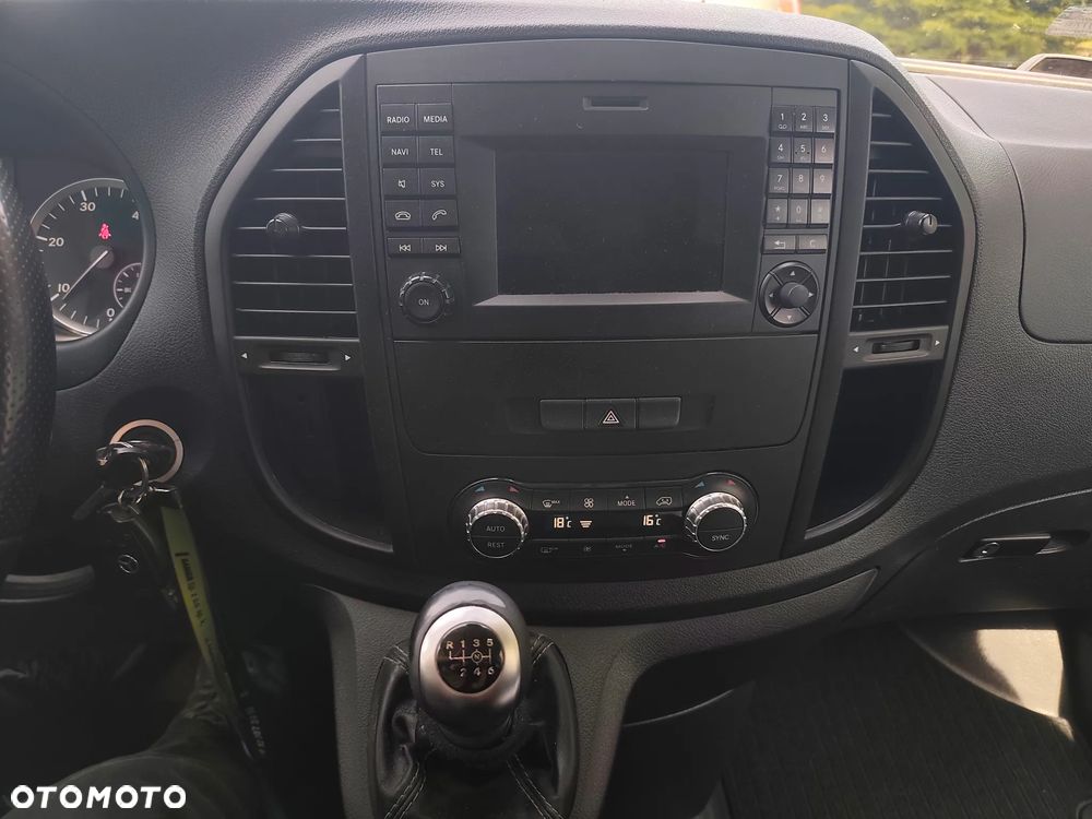 Mercedes-Benz Vito Mixto 447.701 - 21