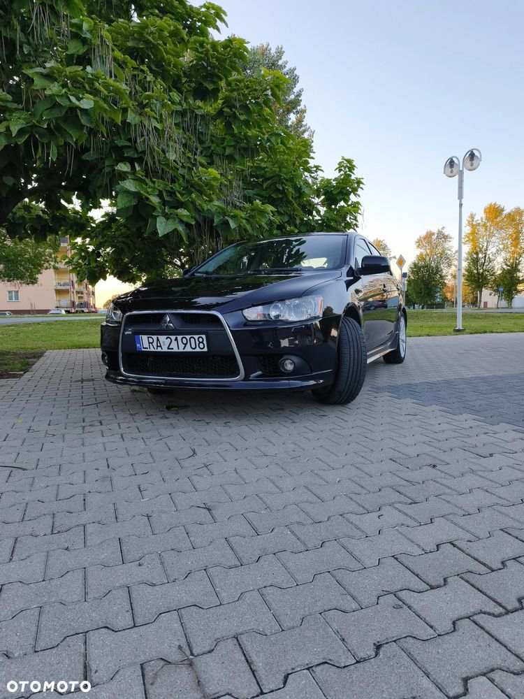 Mitsubishi Lancer 1.8 Intense - 12