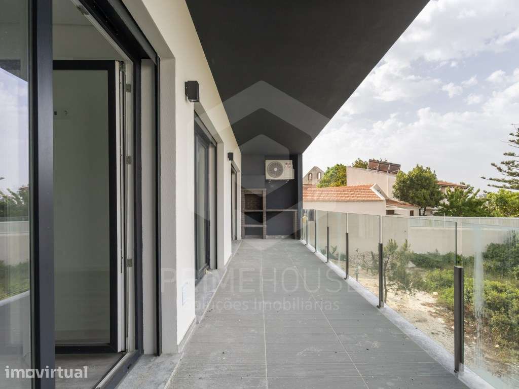 Apartamento T2 - Pronto Habitar - Quinta de Santa Teresa - Charneca... - Grande imagem: 3/33