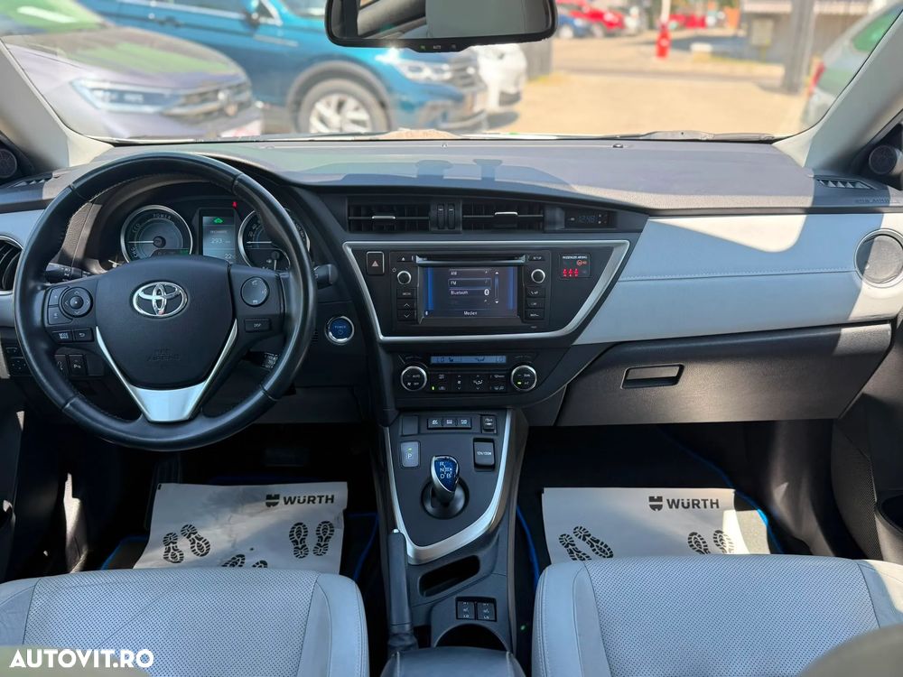 Toyota Auris - 7