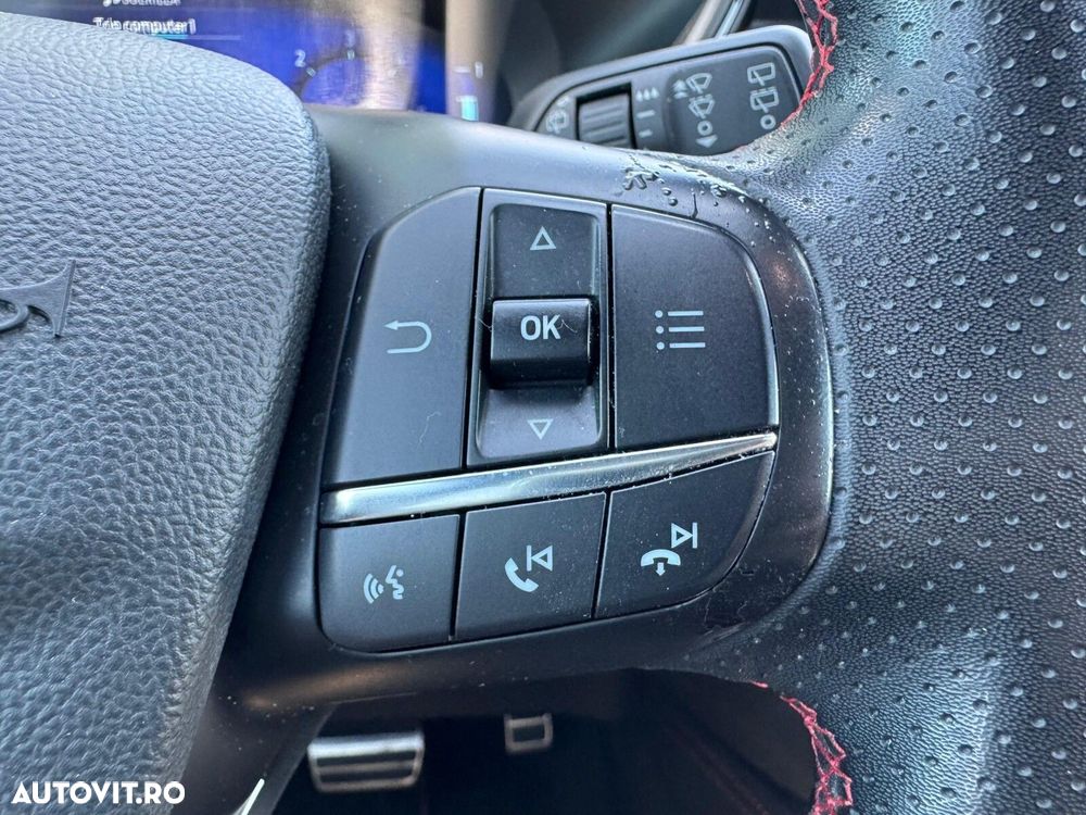 Ford Kuga - 19