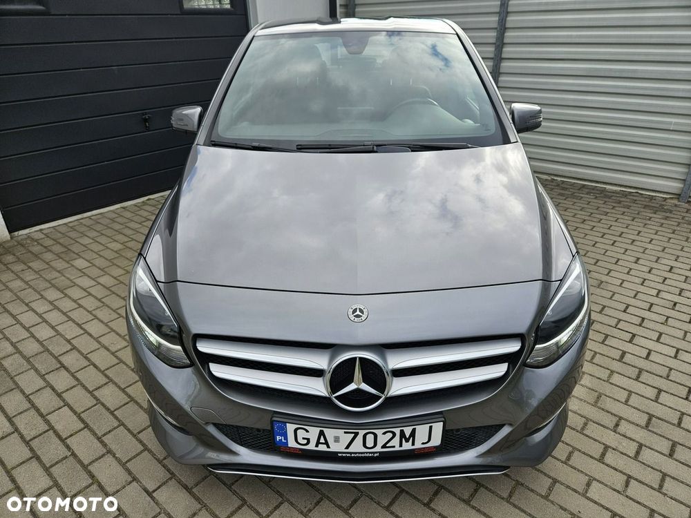 Mercedes-Benz Klasa B 180 7G-DCT Style - 20