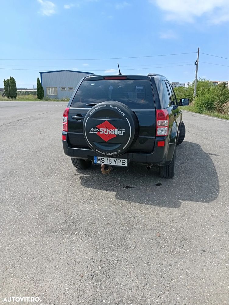 Suzuki Grand Vitara 1.9 DDiS Comfort DPF Limited - 4