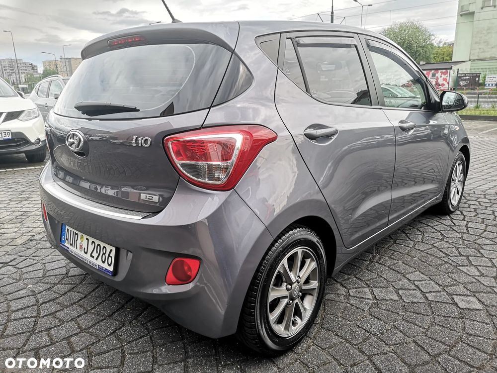 Hyundai i10 1.2 Fifa World Cup Edition - 2