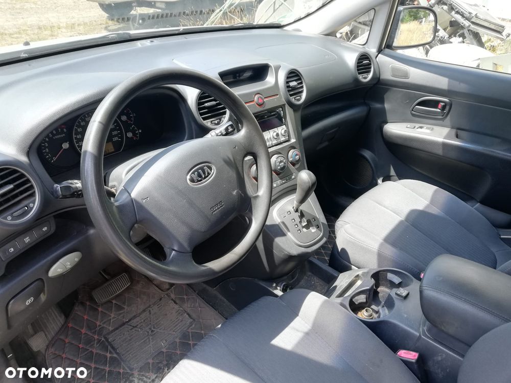 Kia Carens 2.0 EX - 8