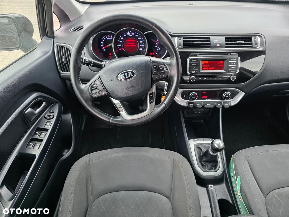 Kia Rio 1.2 ISG Uefa Euro 2016 - 6