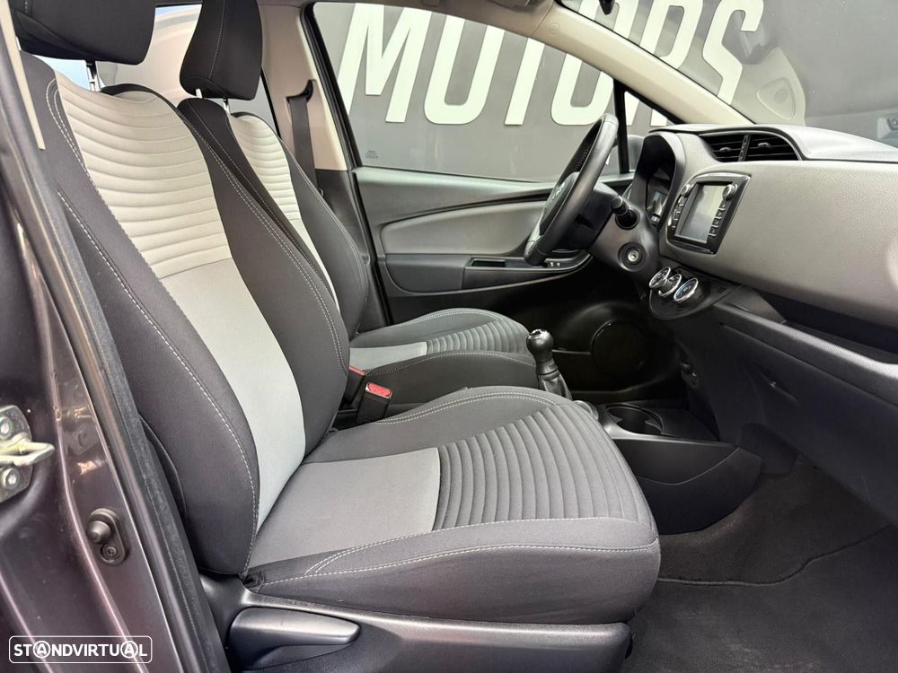 Toyota Yaris 1.0 VVT-i Exclusive - 31
