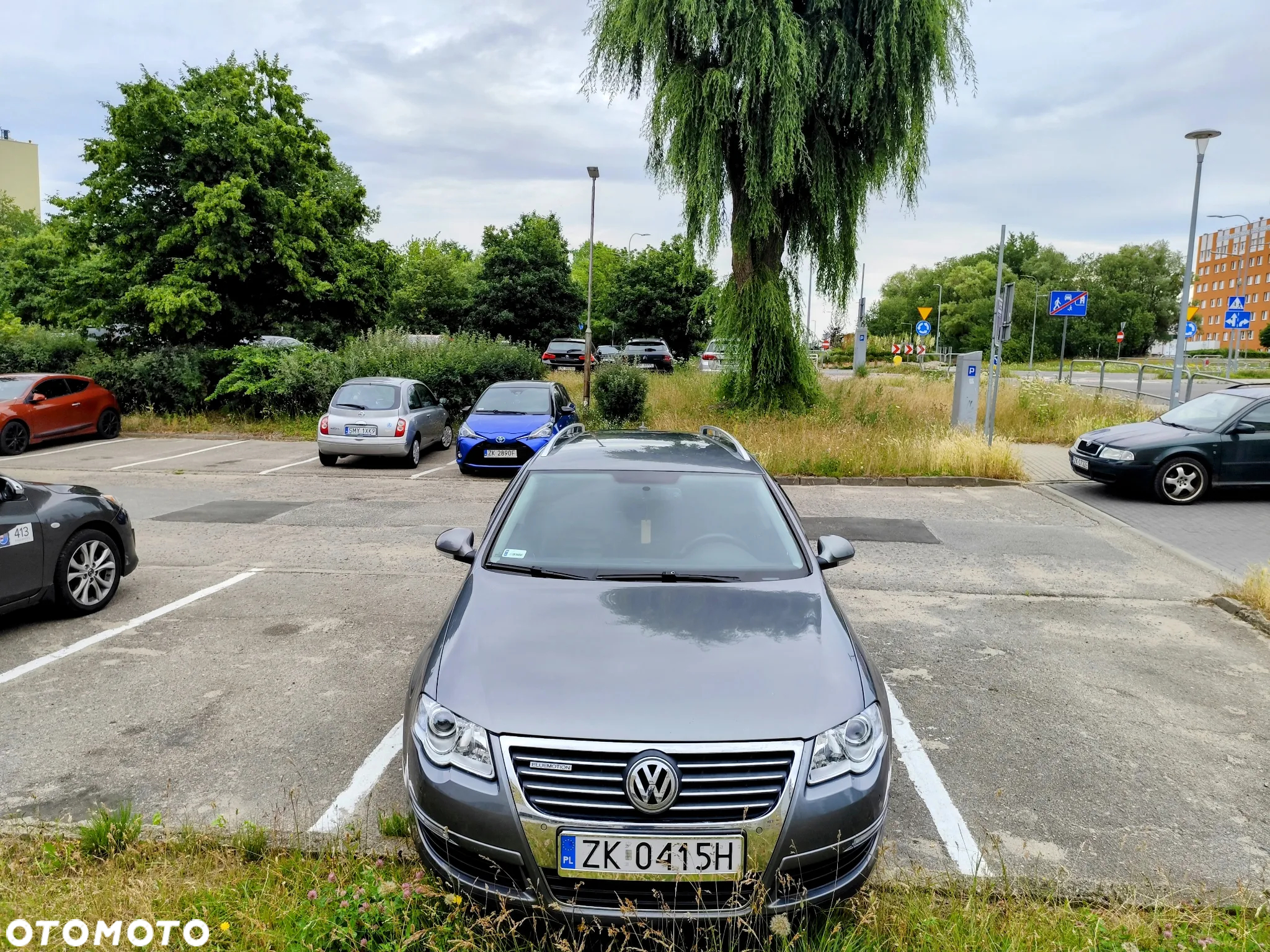 Volkswagen Passat - 2