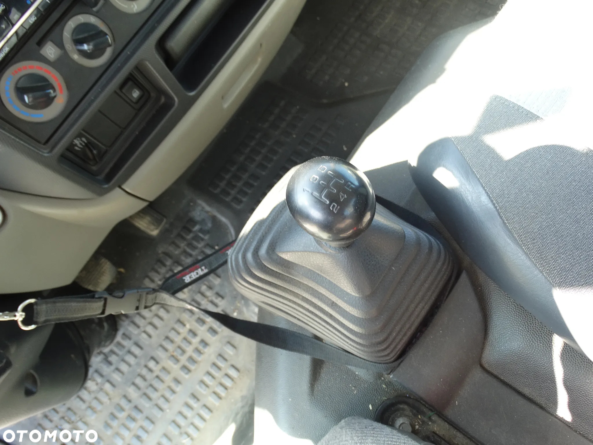 Nissan Cabstar - 17