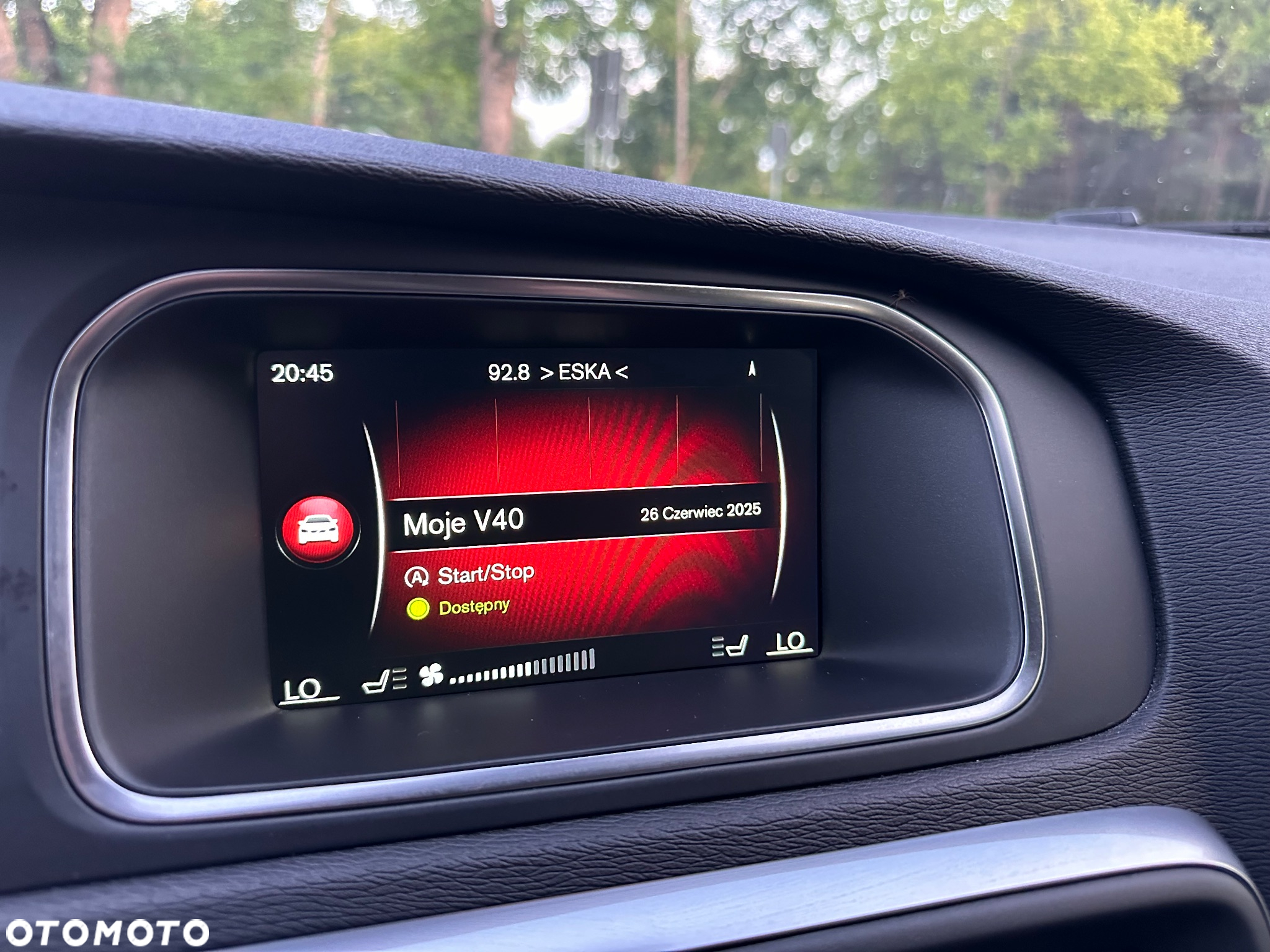 Volvo V40 - 25