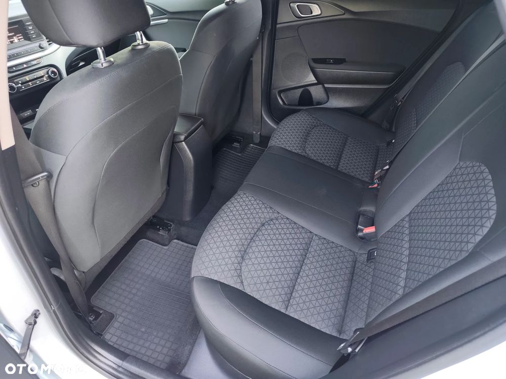Kia Ceed - 20