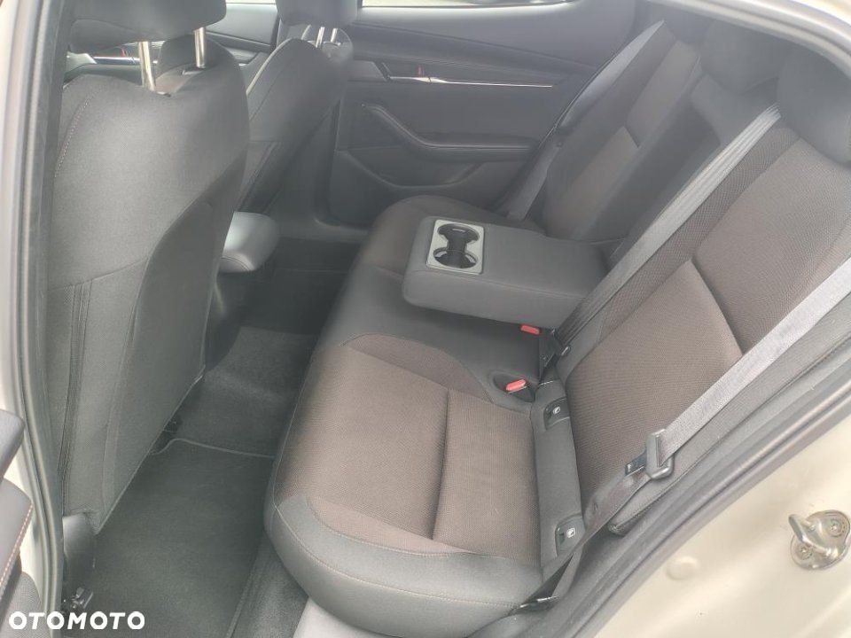 Mazda 3 e-SKYACTIV-X 186 M HYBRID CENTRE-LINE - 7