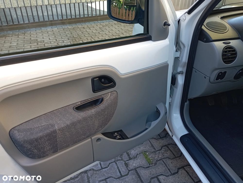 Renault Kangoo 1.2 16V Liberty - 10