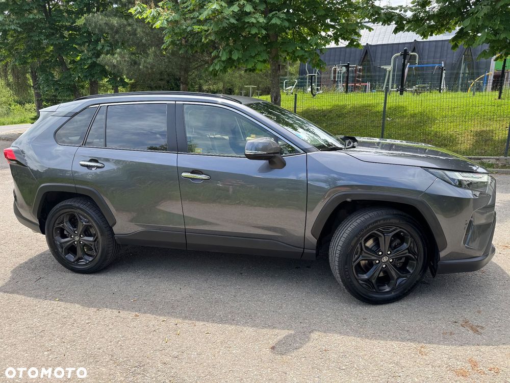 Toyota RAV4 - 5