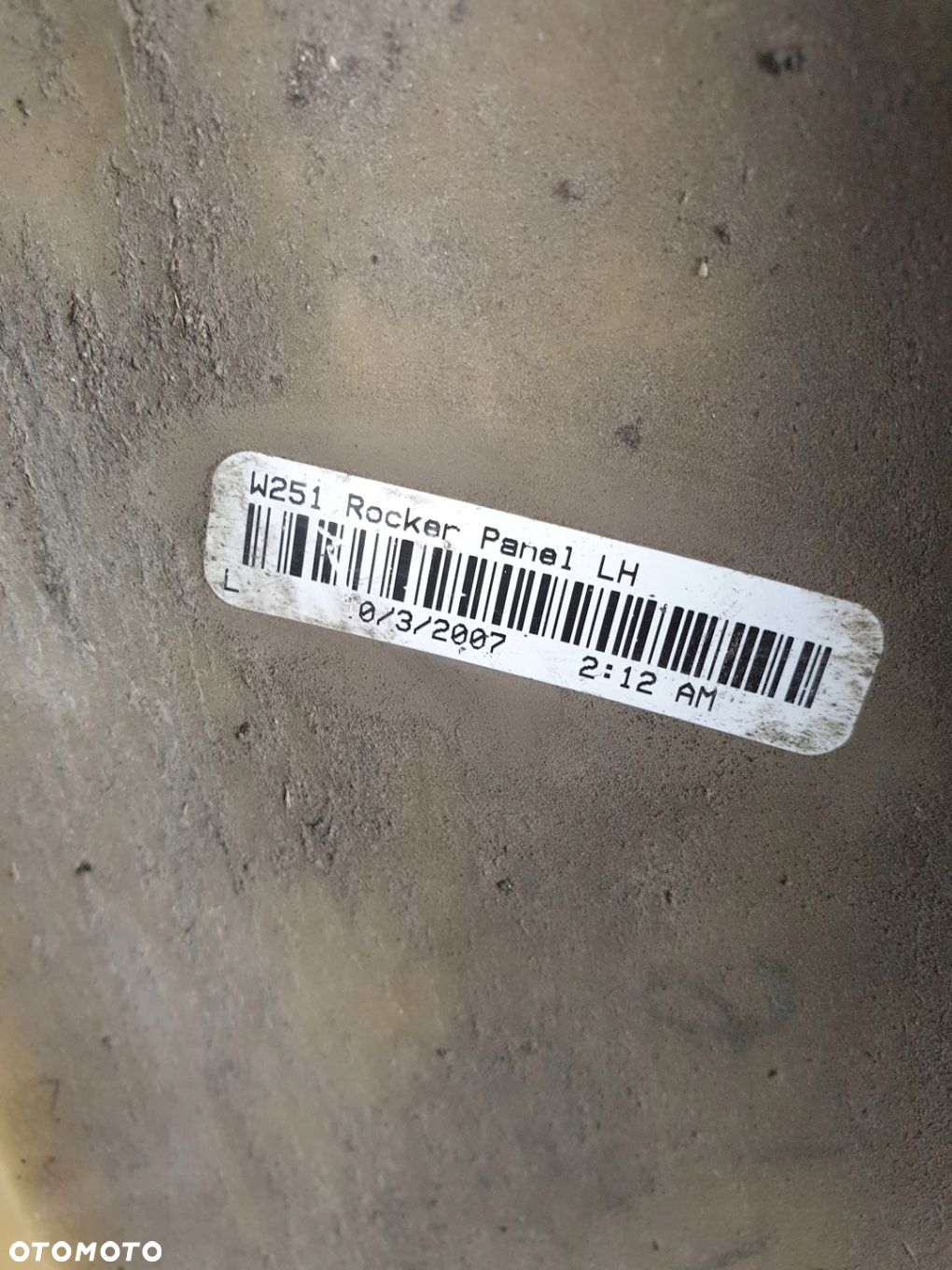 MERCEDES W251 PRÓG NAKŁADKA PROGOWA LEWA 197 - 8