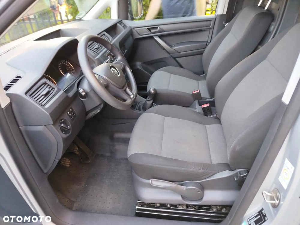 Volkswagen Caddy - 9