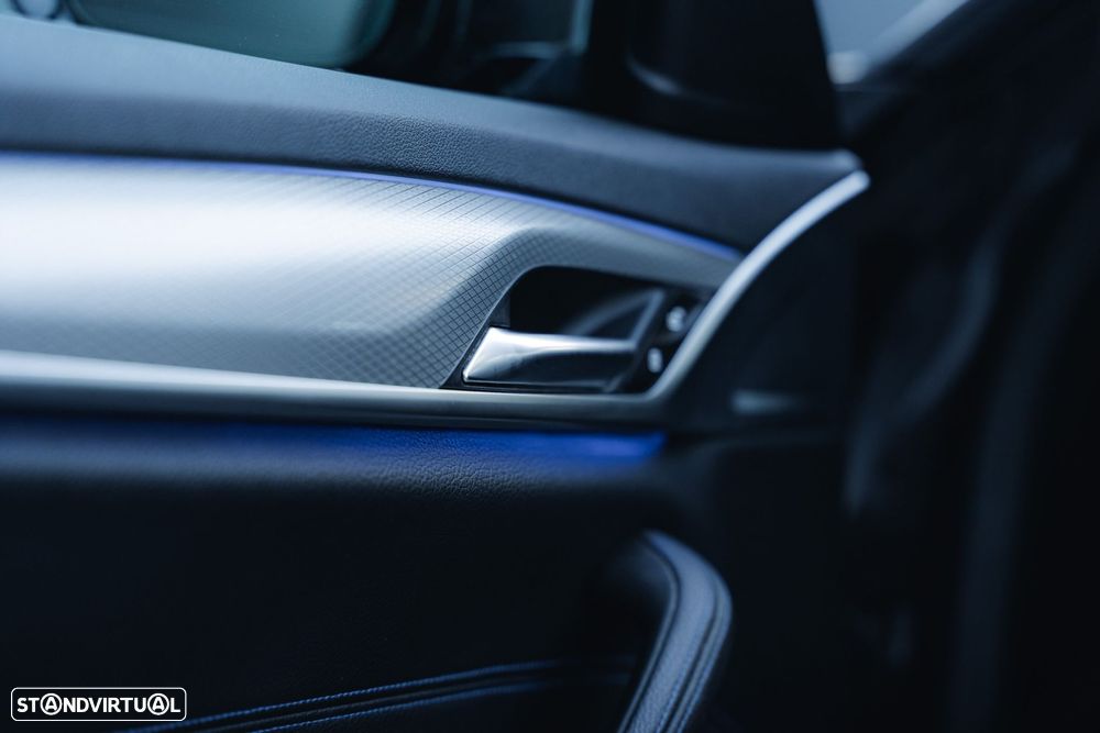 BMW 520 d Pack M Auto - 38