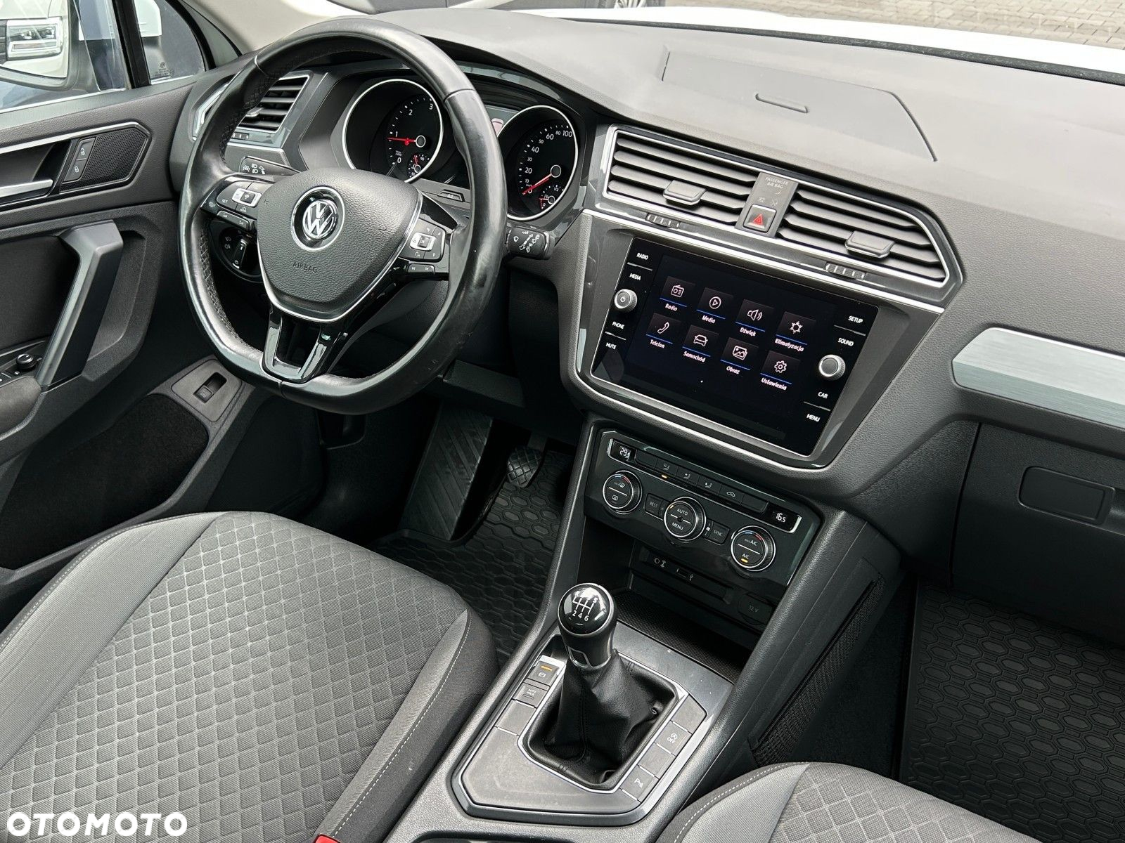 Volkswagen Tiguan 2.0 TDI BMT SCR Comfortline - 17