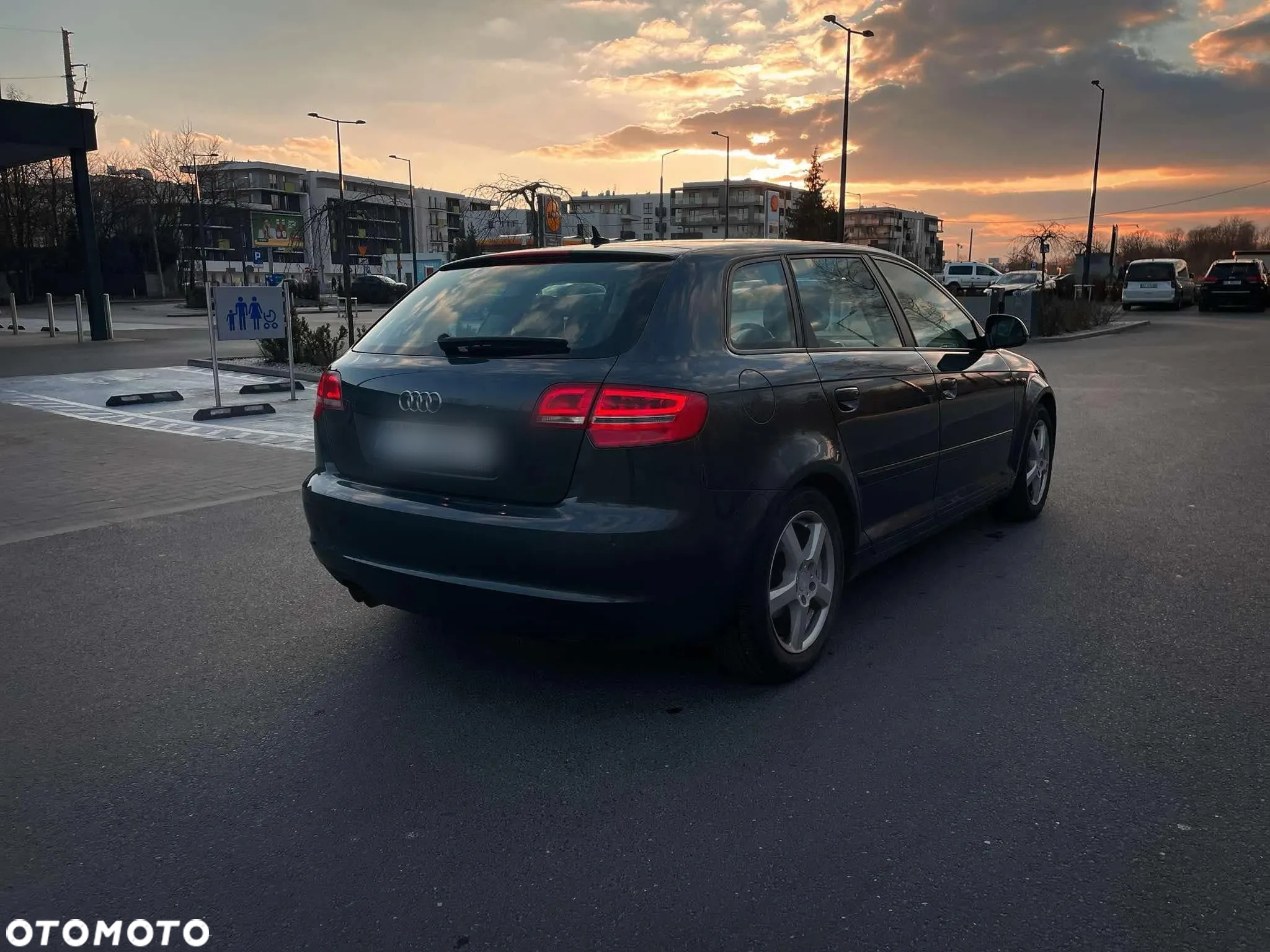 Audi A3 1.9 TDI DPF Ambiente - 2