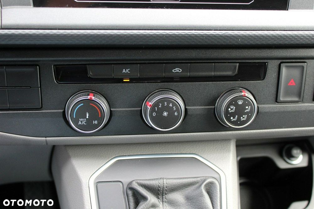Volkswagen Transporter - 16