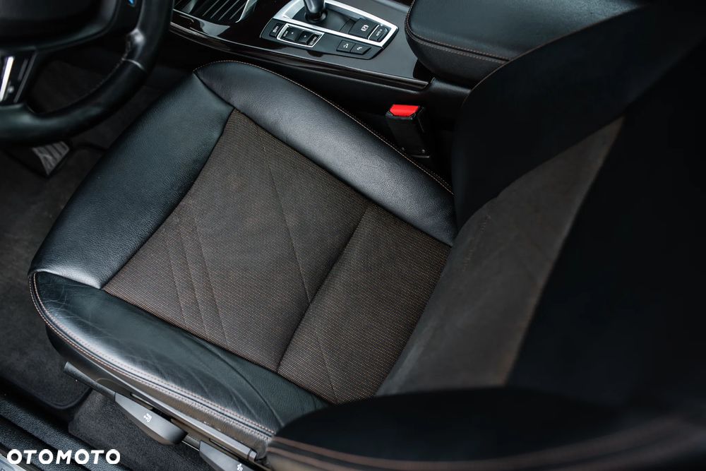 BMW X3 xDrive20i xLine - 13