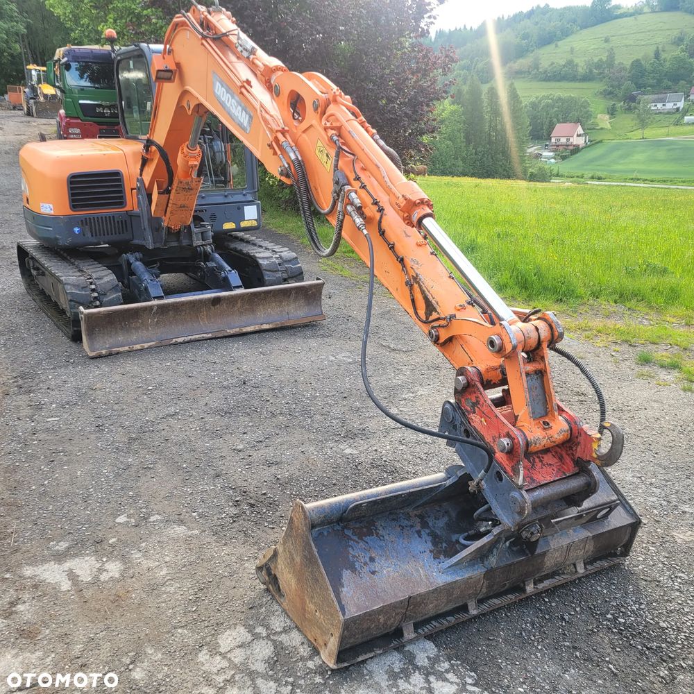 Doosan DX85R - 16