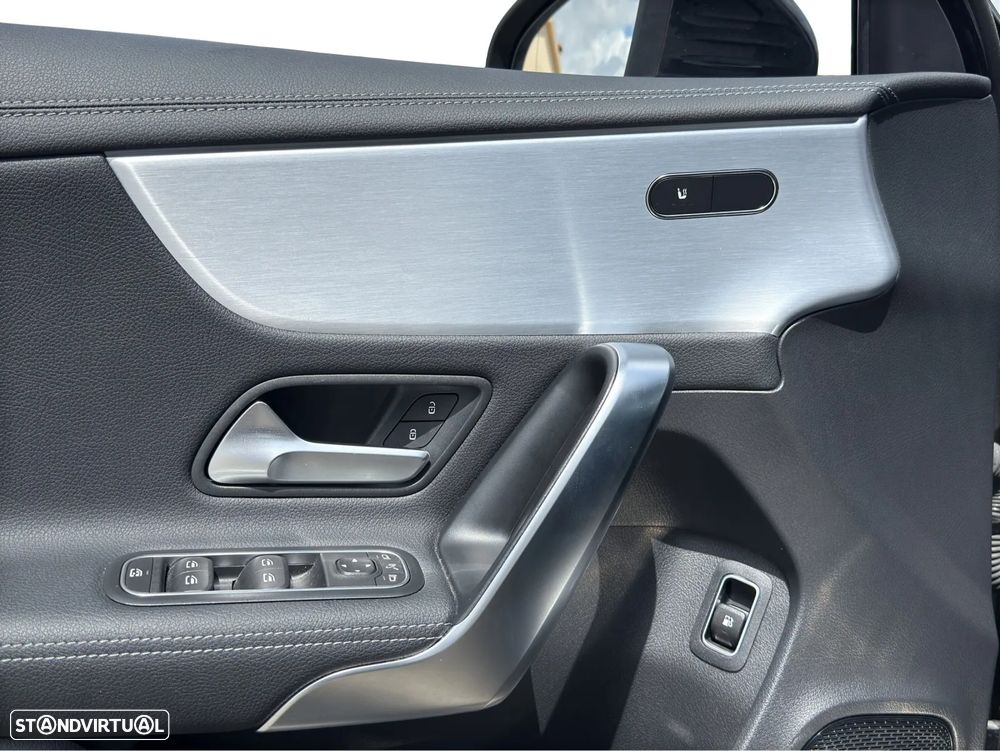 Mercedes-Benz A 250 e 8G-DCT AMG Line - 20