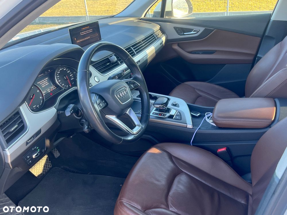 Audi Q7 - 6