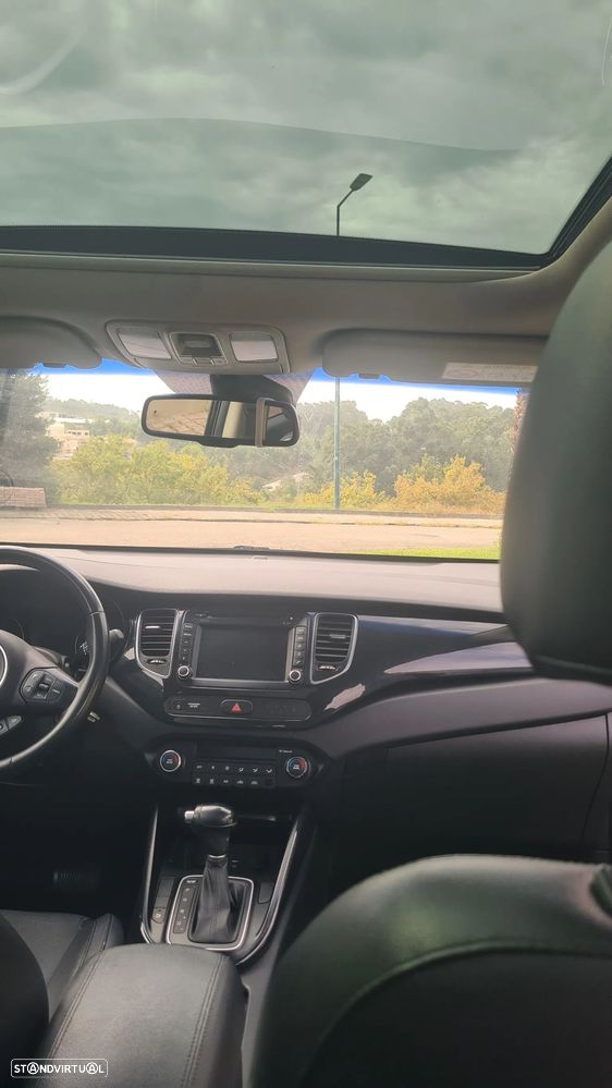 Kia Carens 1.7 CRDi ISG TX 7DCT - 9