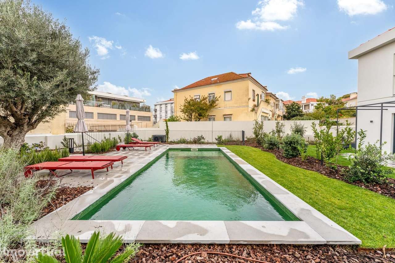 Moradia T4 + 1 com piscina, Santo Amaro de Oeiras, Oeiras - Grande imagem: 2/40