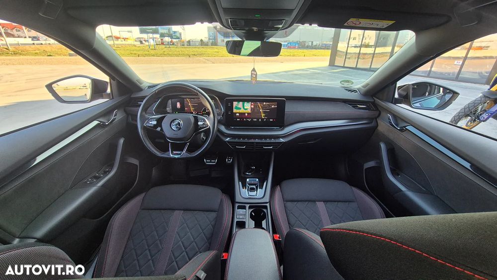 Skoda Octavia Combi 2.0 TDI DSG RS Plus - 21