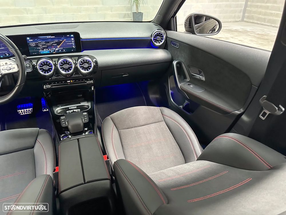 Mercedes-Benz A 250 Limousine e 8G-DCT AMG Line - 14