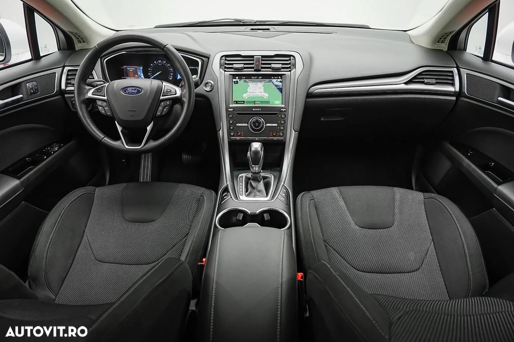 Ford Mondeo 2.0 Ti-VCT Hybrid Titanium - 2