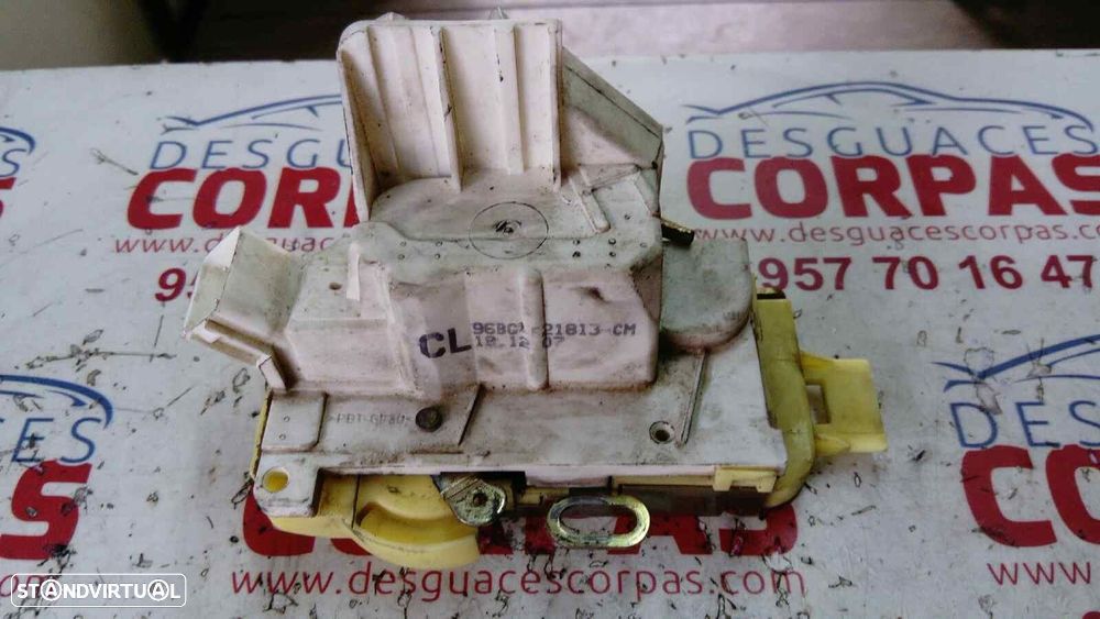 FECHADURA PORTA TRASEIRA ESQUERDA FORD FOCUS SEDAN 2000 -96BGF21813CM - 4