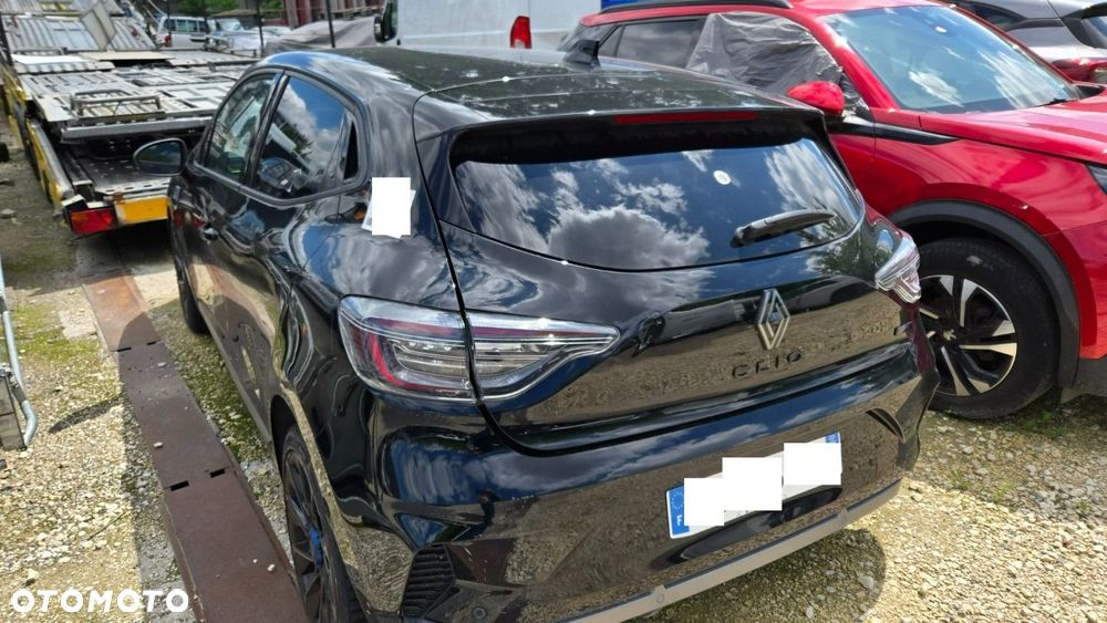 Renault Clio - 11